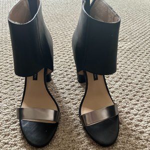 FRENCH CONNECTION Sz 39 OPEN TOE LEATHER  BOOTIES